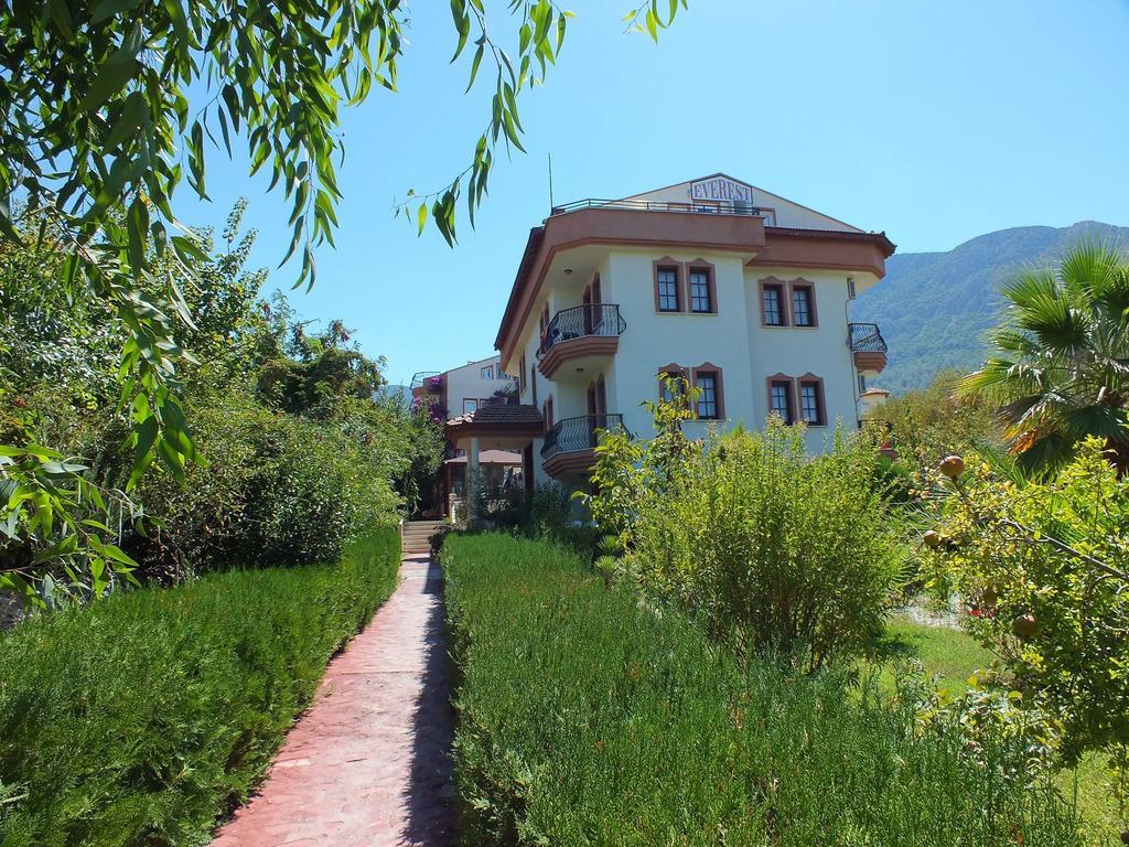 Everest Apart Hotel Oludeniz Exterior photo