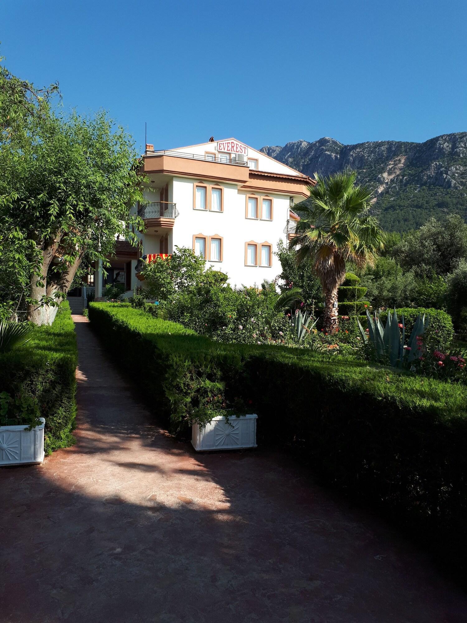 Everest Apart Hotel Oludeniz Exterior photo